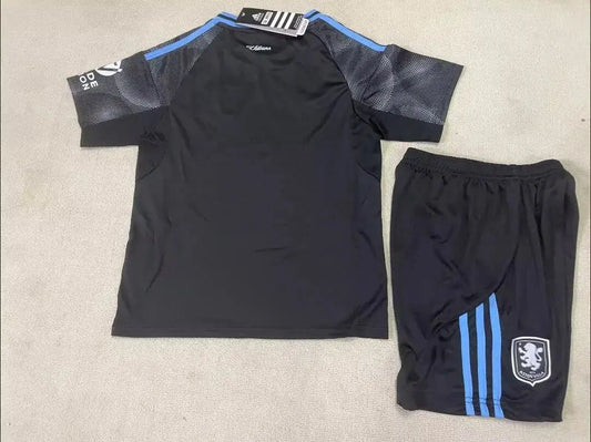 ENSEMBLE ASTON VILLA EXTERIEUR 2025/2026