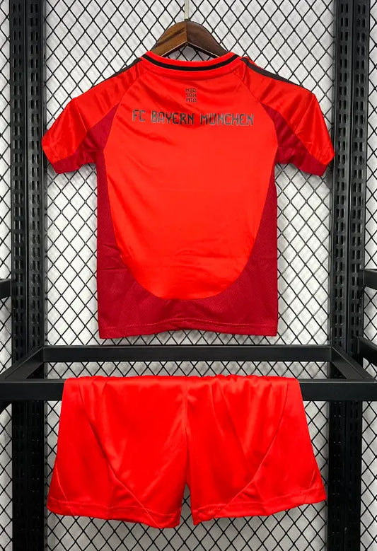 ENSEMBLE BAYERN MUNICH DOMICILE 2024/2025