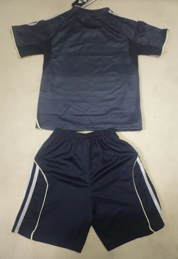 ENSEMBLE REAL MADRID EXTERIEUR 2025/2026