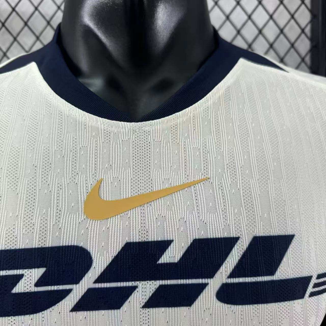 MAILLOT PUMAS UNAM DOMICILE 2025-2026