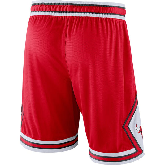 SHORT CHICAGO BULLS
