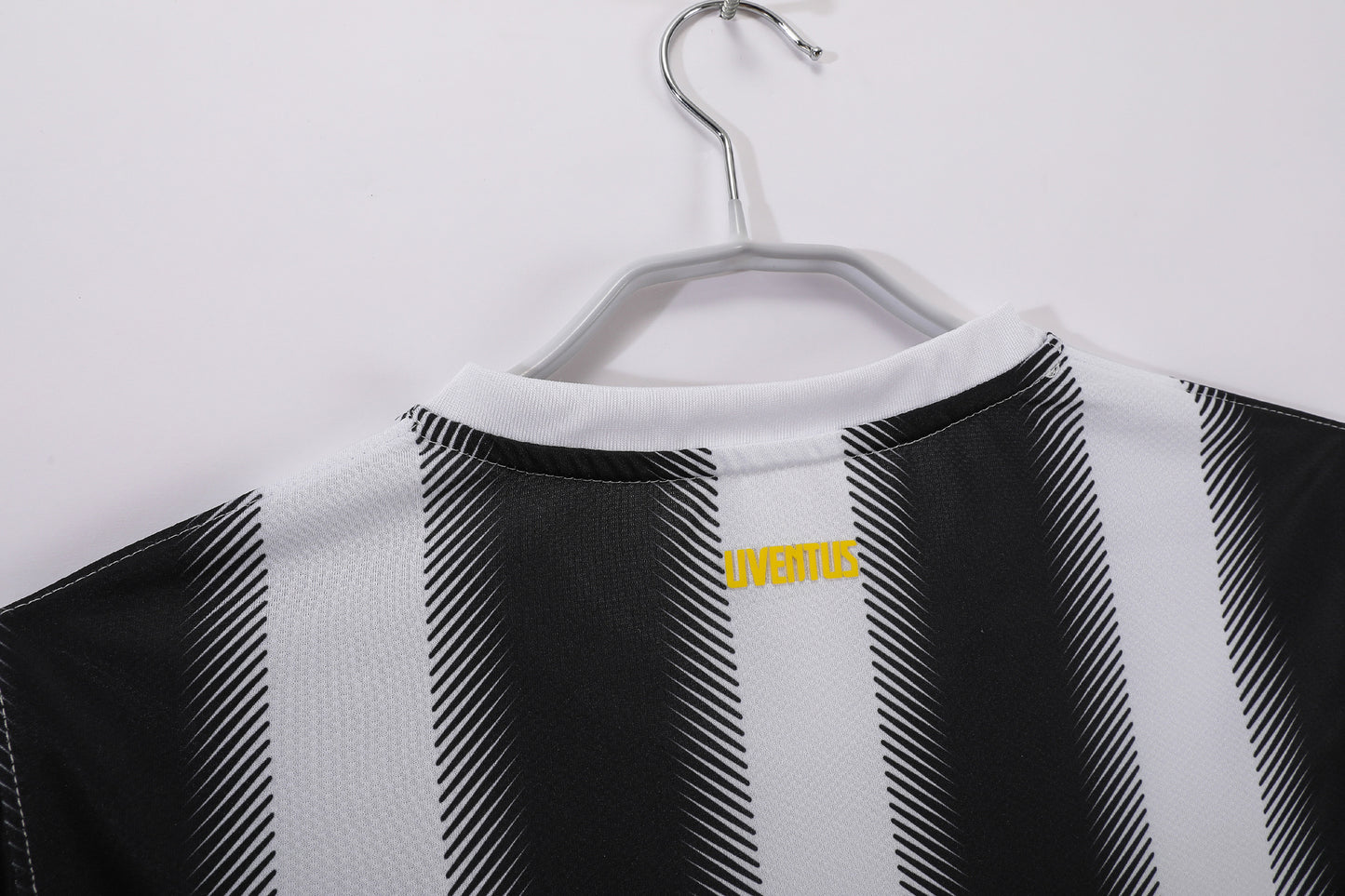 MAILLOT RETRO JUVENTUS DOMICILE 2011/2012