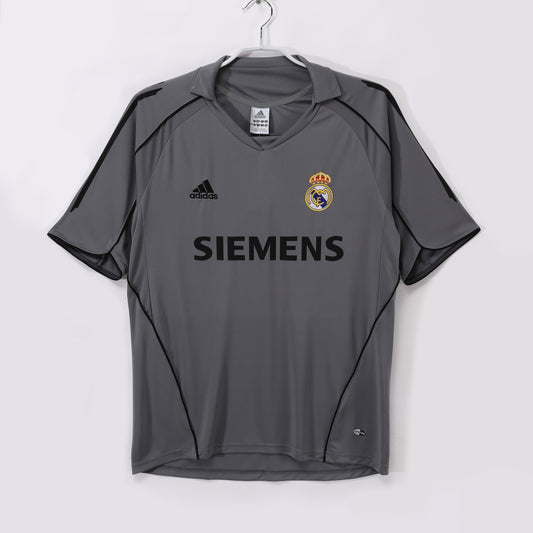 MAILLOT RETRO REAL MADRID EXTERIEUR 2005/2006