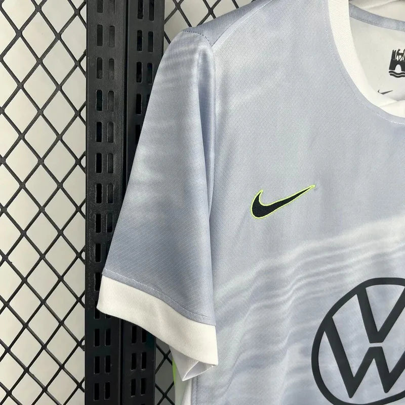 MAILLOT WOLFSBURG EXTERIEUR 2025-2026