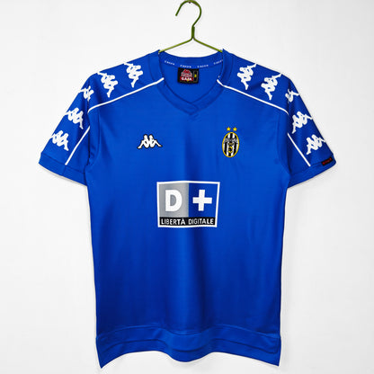 MAILLOT RETRO JUVENTUS EXTERIEUR 1999/2000