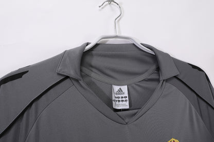 MAILLOT RETRO REAL MADRID EXTERIEUR 2005/2006