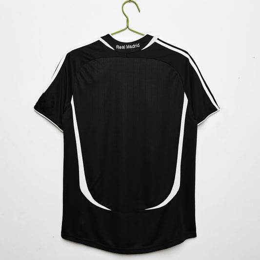 MAILLOT RETRO REAL MADRID EXTERIEUR 2006/2007