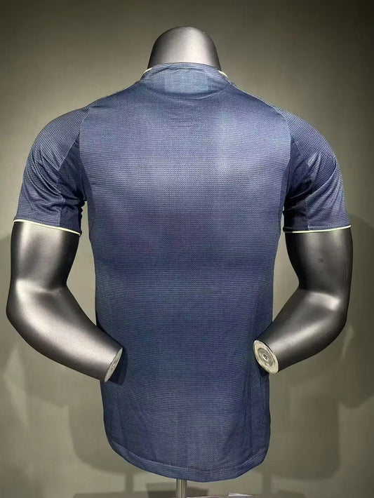 MAILLOT REAL MADRID EXTERIEUR 2025/2026