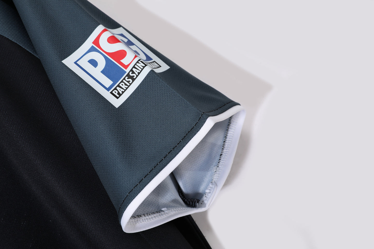 MAILLOT RETRO PARIS SG THIRD 2001/2002