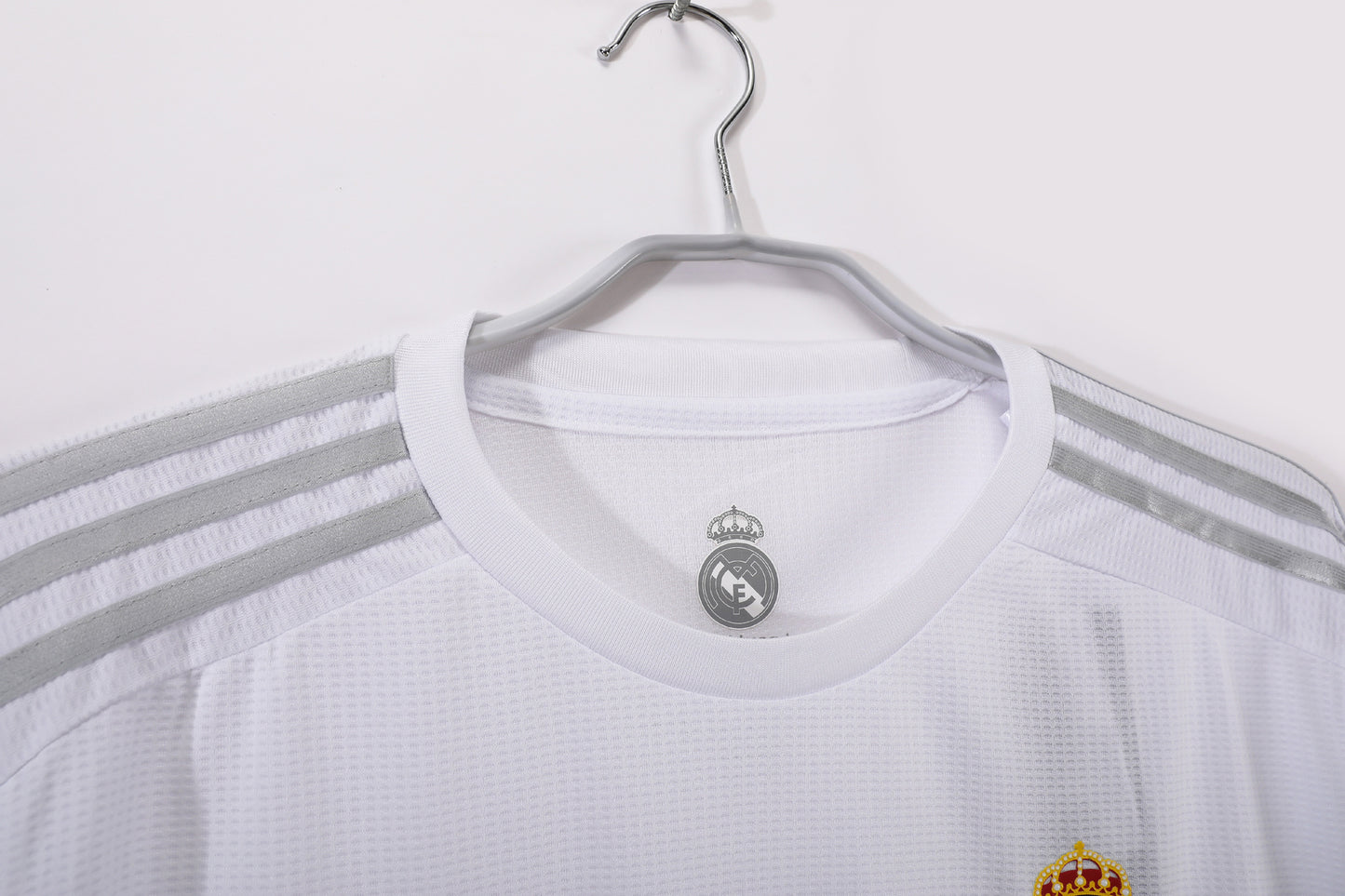 MAILLOT RETRO REAL MADRID DOMICILE 2015/2016