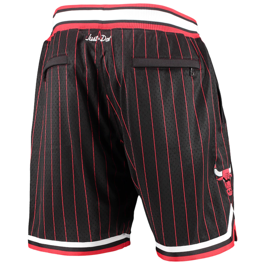 SHORT CHICAGO BULLS